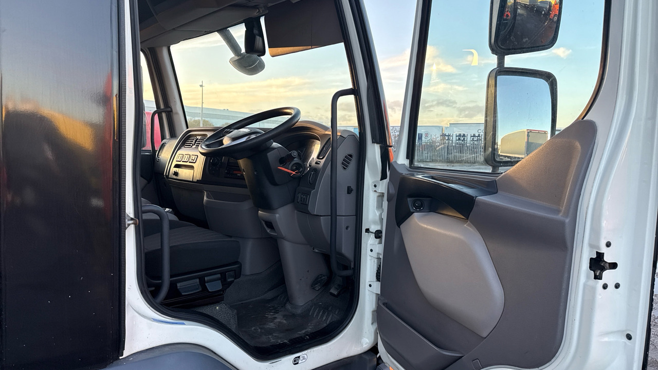 DAF LF 180 - Тентованный грузовик: фото 5 DAF LF 180 - Тентованный грузовик: фото 5