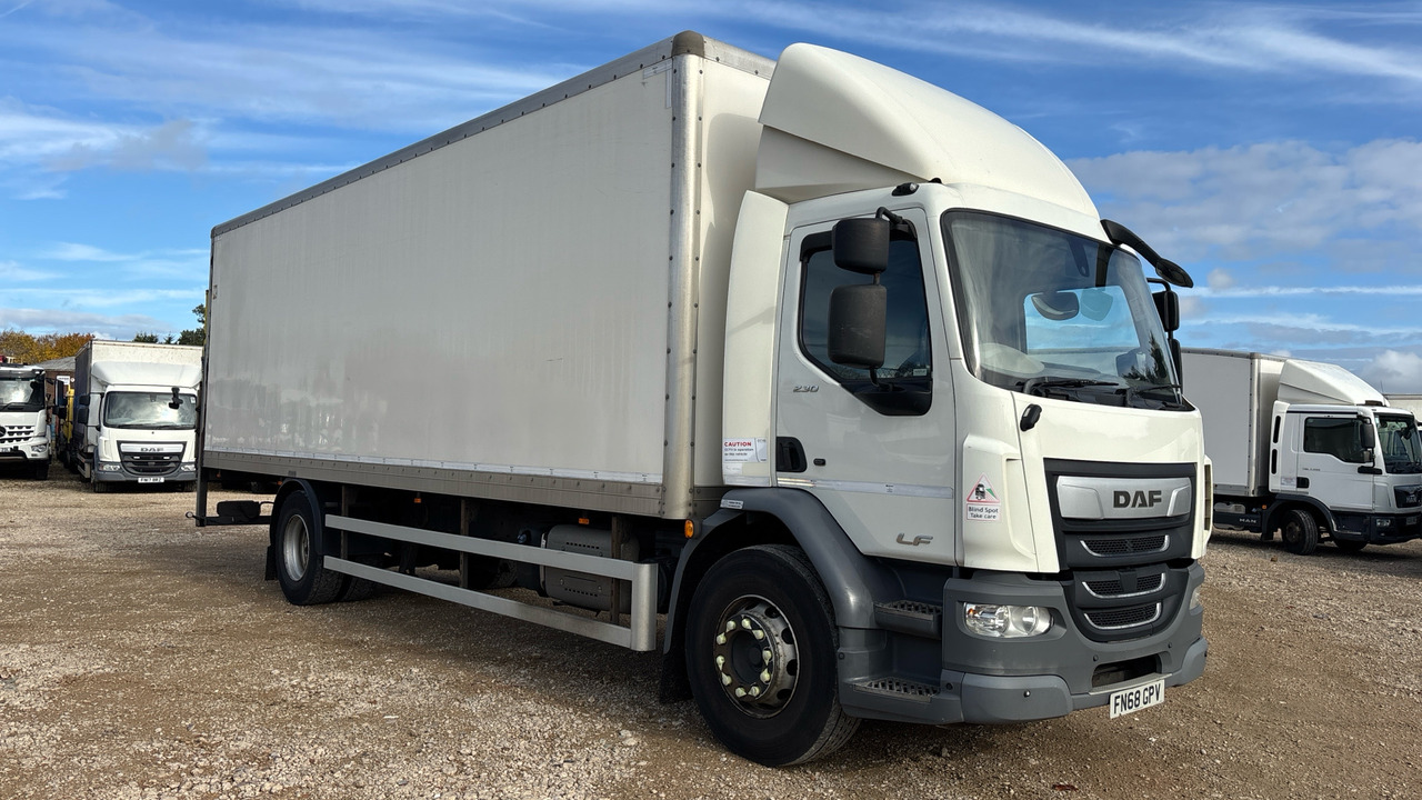 DAF LF 230 - Грузовик с закрытым кузовом: фото 1 DAF LF 230 - Грузовик с закрытым кузовом: фото 1