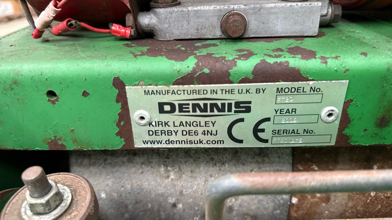 DENNIS FT20 PEDESTRIAN CYLINDER MOWER WITH 9K UNIT AND GRASS BOX - Строительное оборудование: фото 5 DENNIS FT20 PEDESTRIAN CYLINDER MOWER WITH 9K UNIT AND GRASS BOX - Строительное оборудование: фото 5