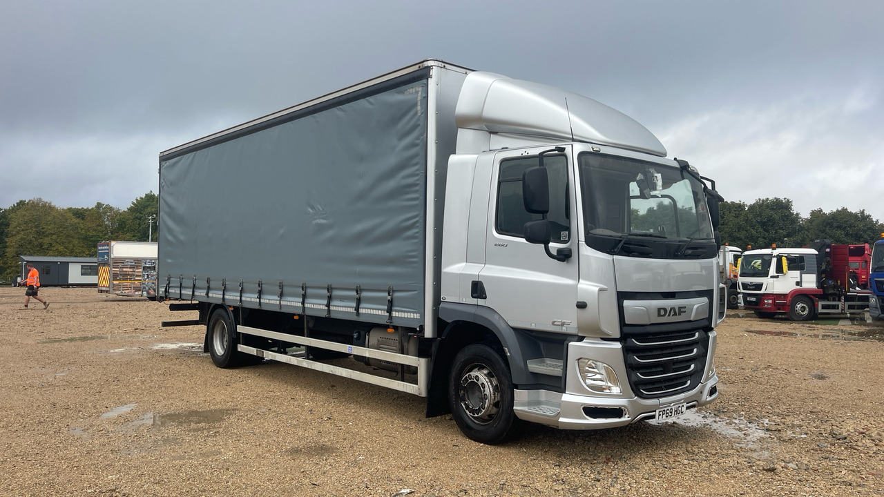 Daf CF 260 - Тентованный грузовик: фото 1 Daf CF 260 - Тентованный грузовик: фото 1