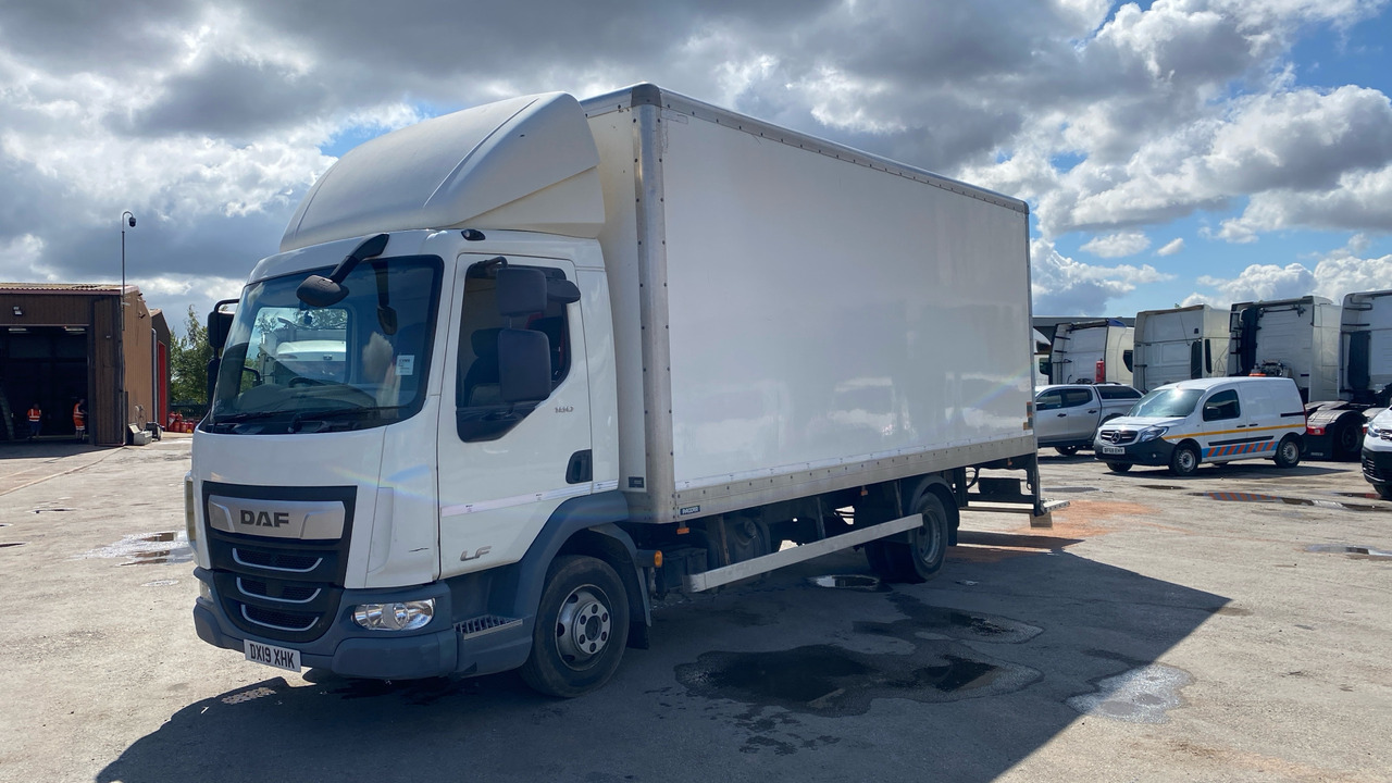 Daf LF 180 - Грузовик с закрытым кузовом: фото 2 Daf LF 180 - Грузовик с закрытым кузовом: фото 2