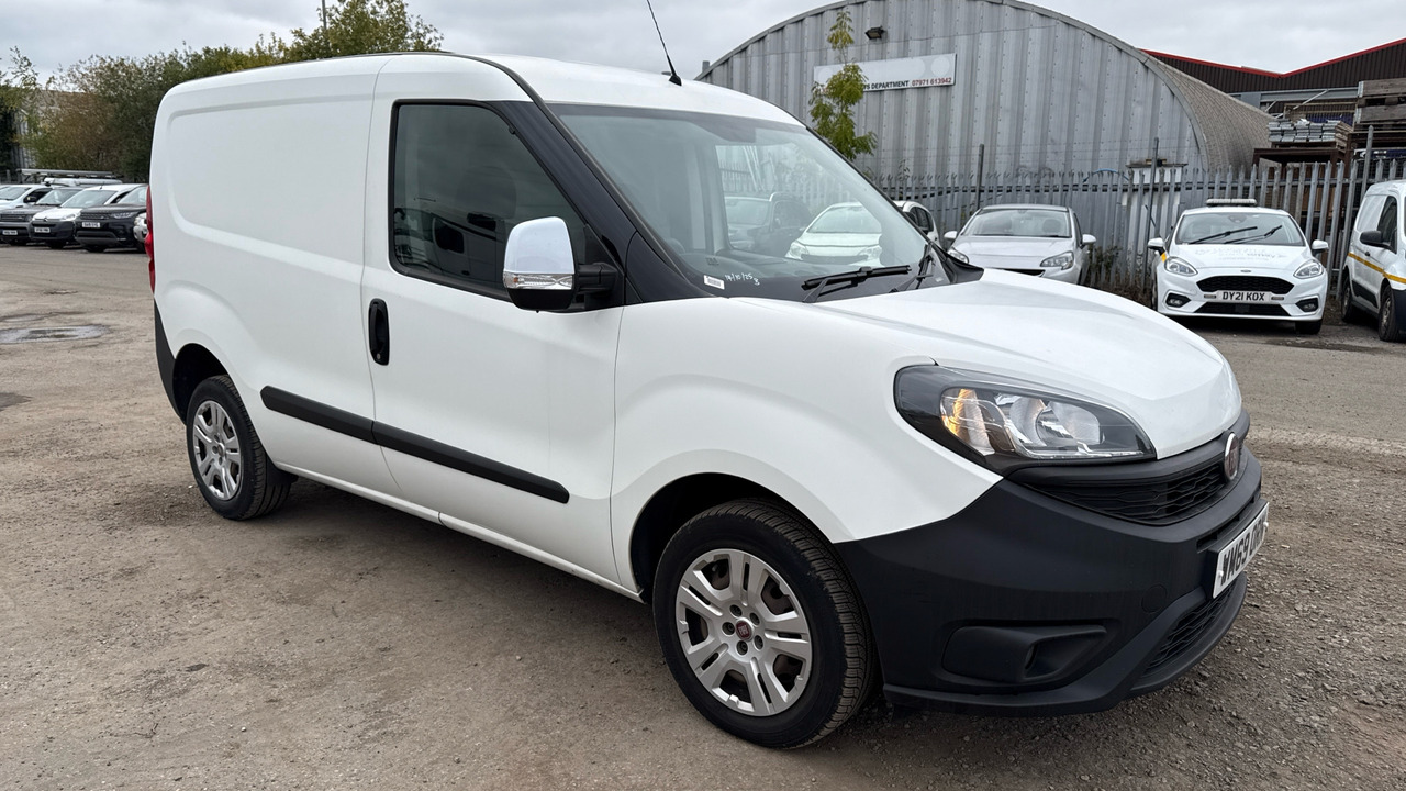 FIAT DOBLO 1.3 Multijet 95 - Легковой фургон: фото 1 FIAT DOBLO 1.3 Multijet 95 - Легковой фургон: фото 1