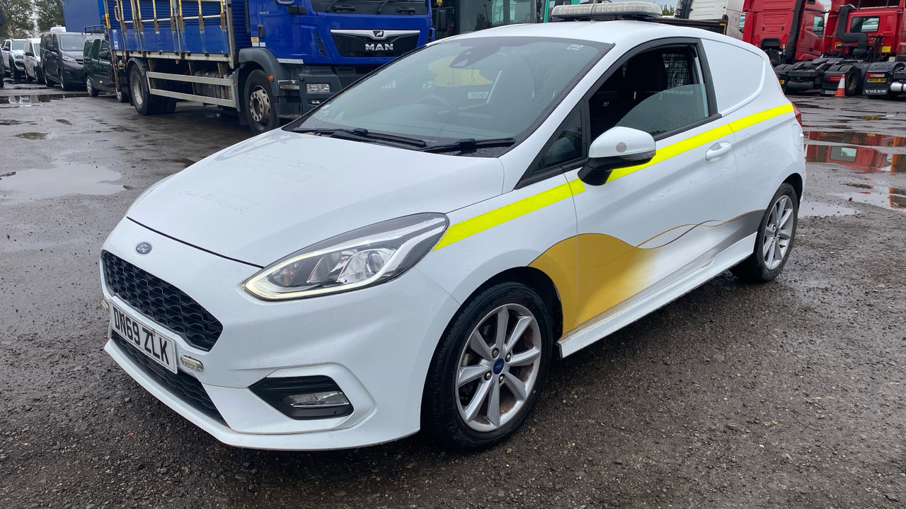 FORD FIESTA 1.5 TDCI 85PS - Легковой автомобиль: фото 2 FORD FIESTA 1.5 TDCI 85PS - Легковой автомобиль: фото 2