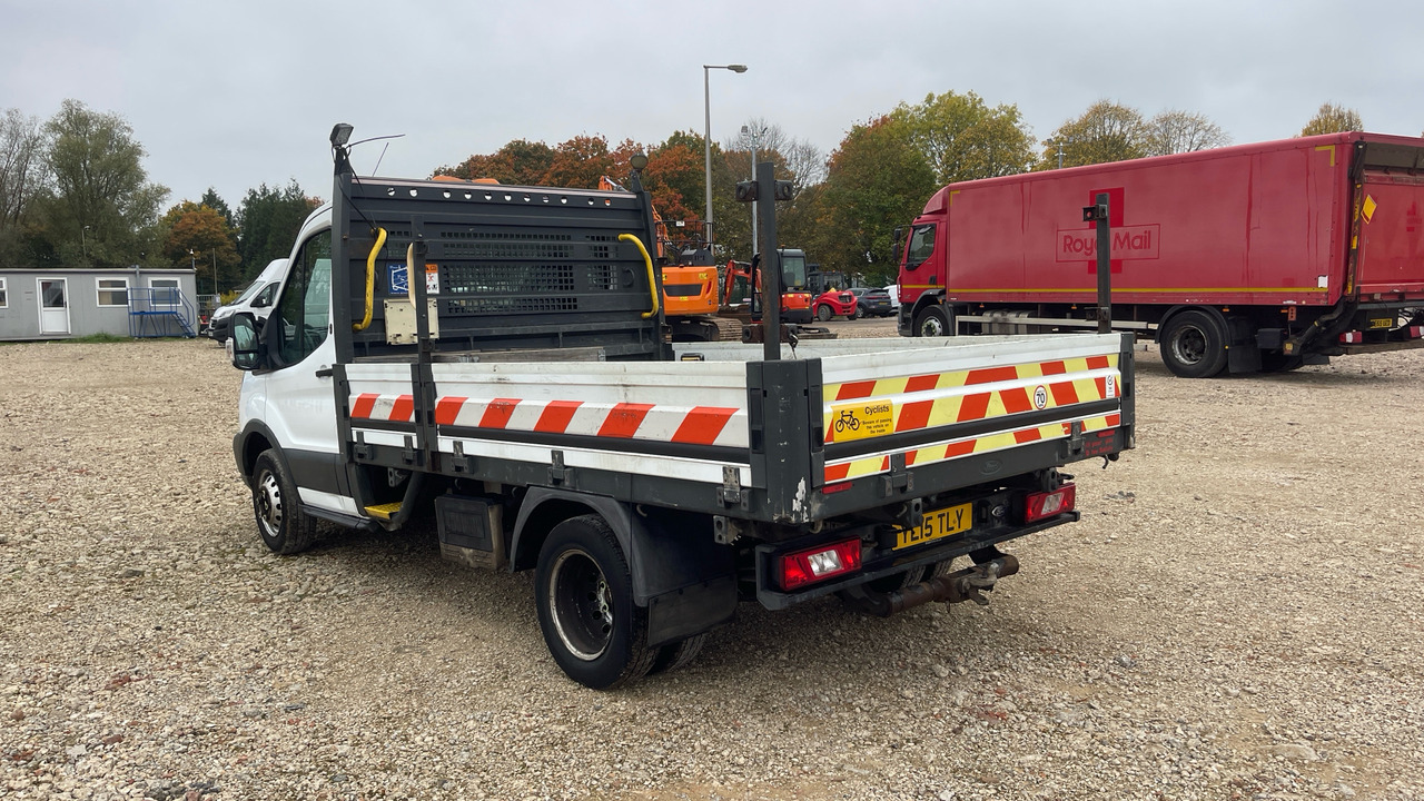 Ford Transit 350 2.2 TDCI 125PS - Малотоннажный бортовой грузовик: фото 3 Ford Transit 350 2.2 TDCI 125PS - Малотоннажный бортовой грузовик: фото 3