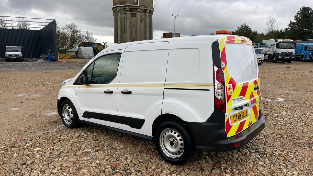 Ford Transit Connect 220 1.5 ECOBLUE 100PS - Легковой фургон: фото 3 Ford Transit Connect 220 1.5 ECOBLUE 100PS - Легковой фургон: фото 3