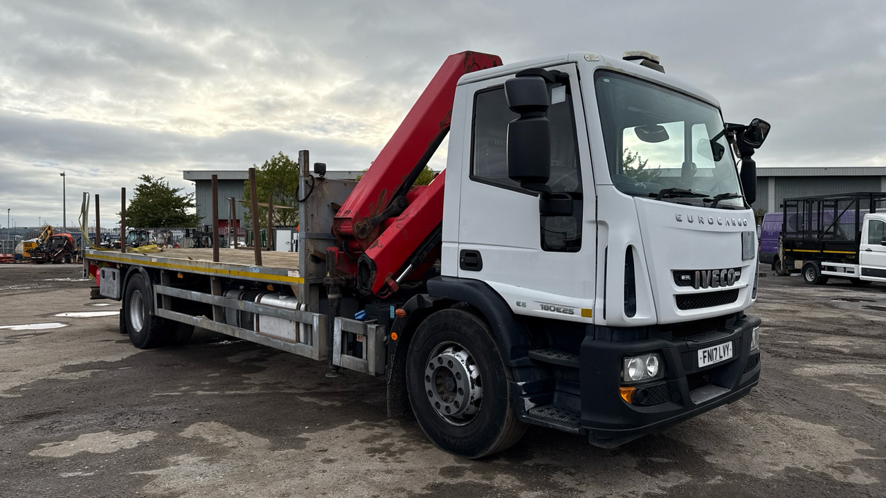 IVECO EUROCARGO 180E25 - Грузовик бортовой/ Платформа, Автоманипулятор: фото 1 IVECO EUROCARGO 180E25 - Грузовик бортовой/ Платформа, Автоманипулятор: фото 1
