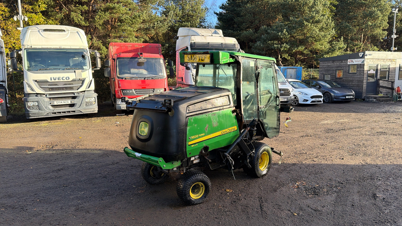 JOHN DEERE 1600 TURBO SERIES 2 - Газонокосилка: фото 4 JOHN DEERE 1600 TURBO SERIES 2 - Газонокосилка: фото 4