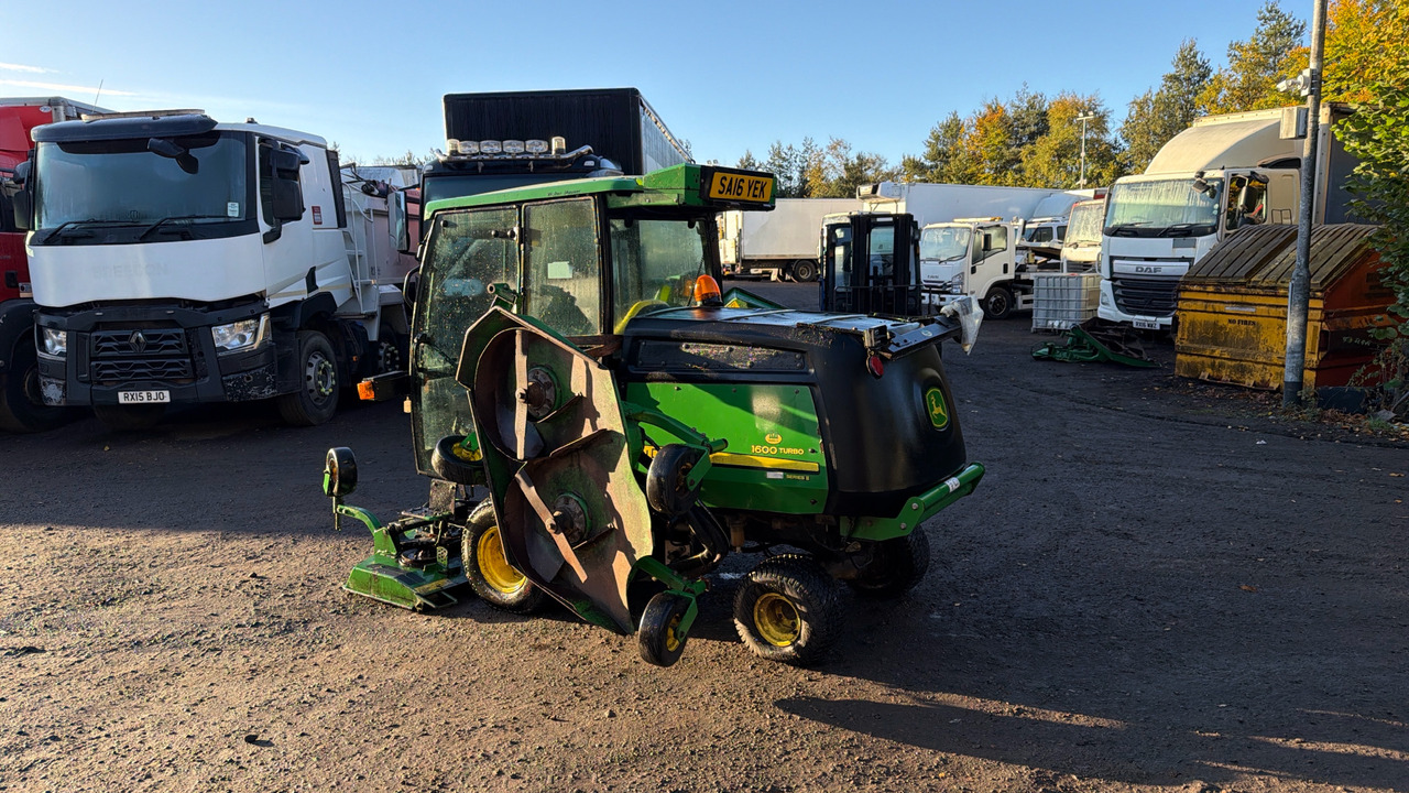 JOHN DEERE 1600 TURBO SERIES 2 - Газонокосилка: фото 4 JOHN DEERE 1600 TURBO SERIES 2 - Газонокосилка: фото 4