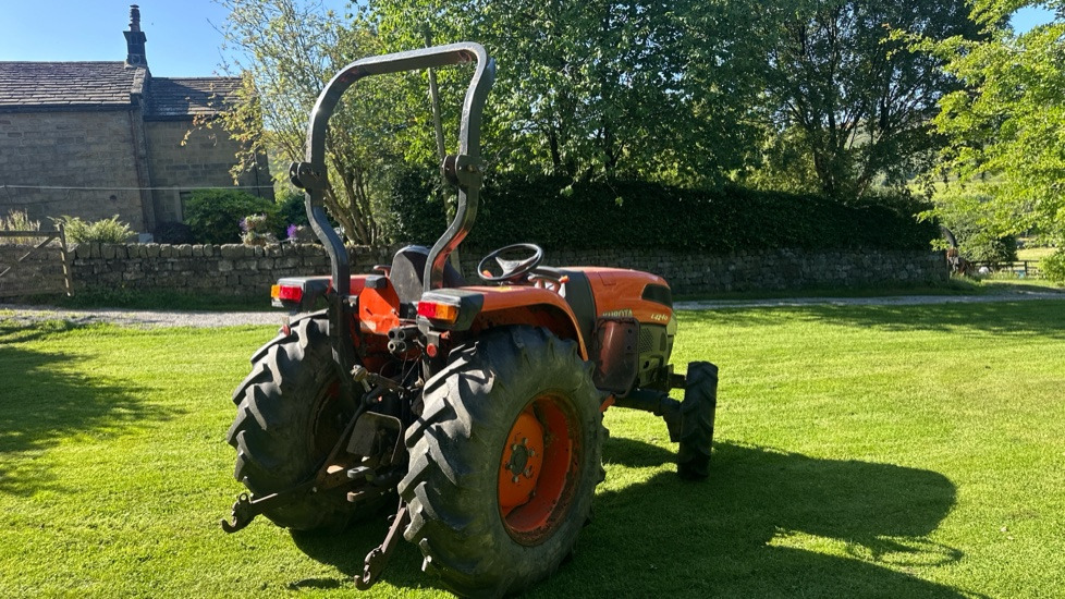 KUBOTA L4240 - Трактор: фото 4 KUBOTA L4240 - Трактор: фото 4