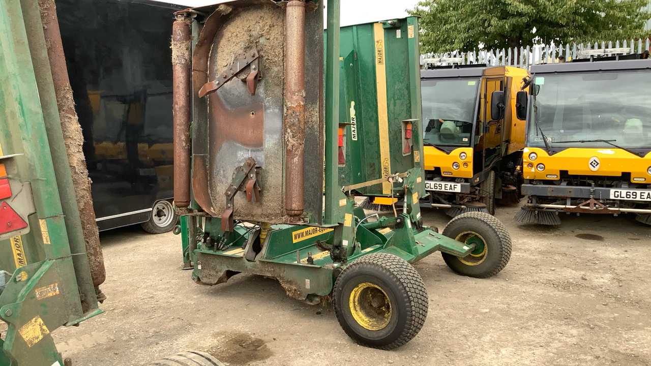 MAJOR 18000GR TRAILED FINISHING MOWER 13/437 - Строительное оборудование: фото 4 MAJOR 18000GR TRAILED FINISHING MOWER 13/437 - Строительное оборудование: фото 4