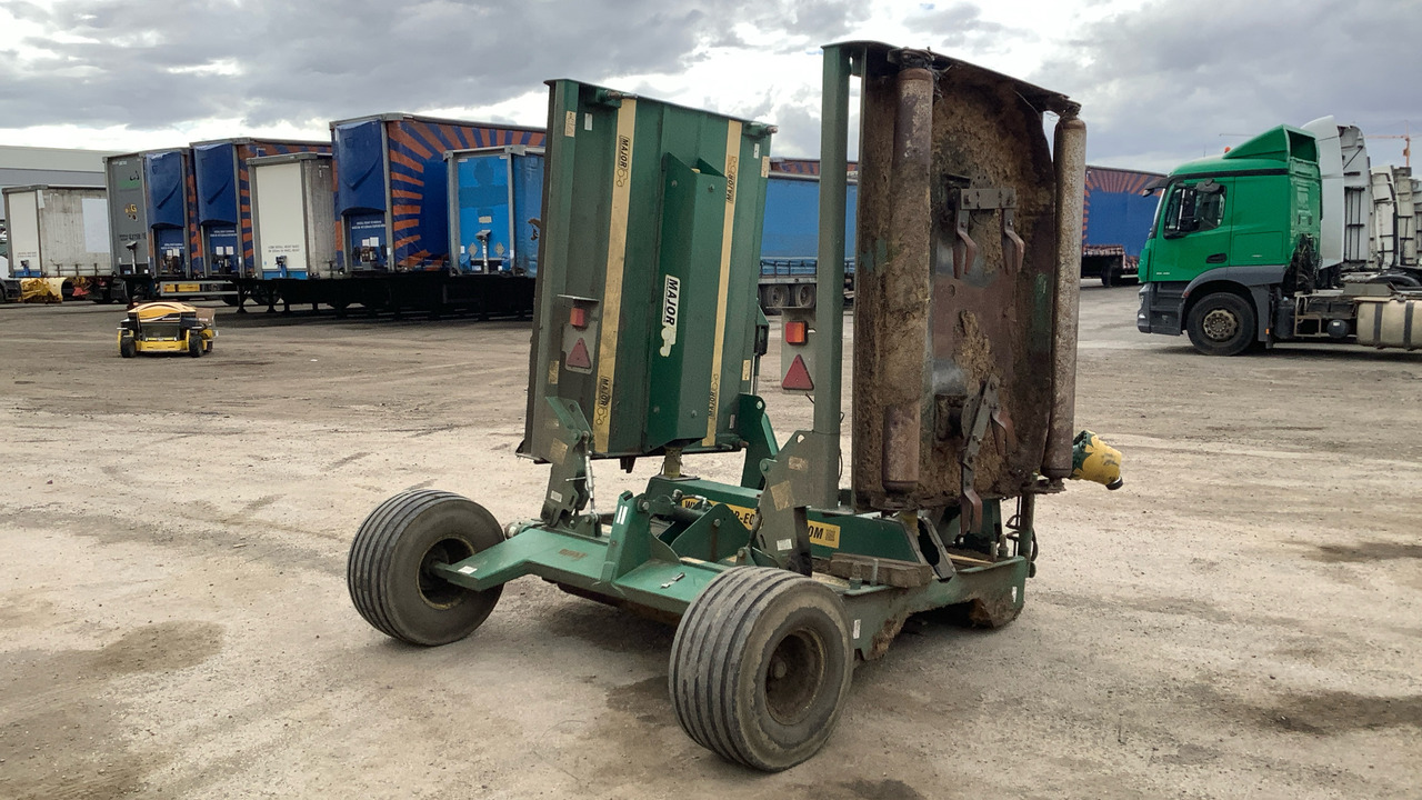 MAJOR 18000GR TRAILED FINISHING MOWER 13/441 - Строительное оборудование: фото 3 MAJOR 18000GR TRAILED FINISHING MOWER 13/441 - Строительное оборудование: фото 3