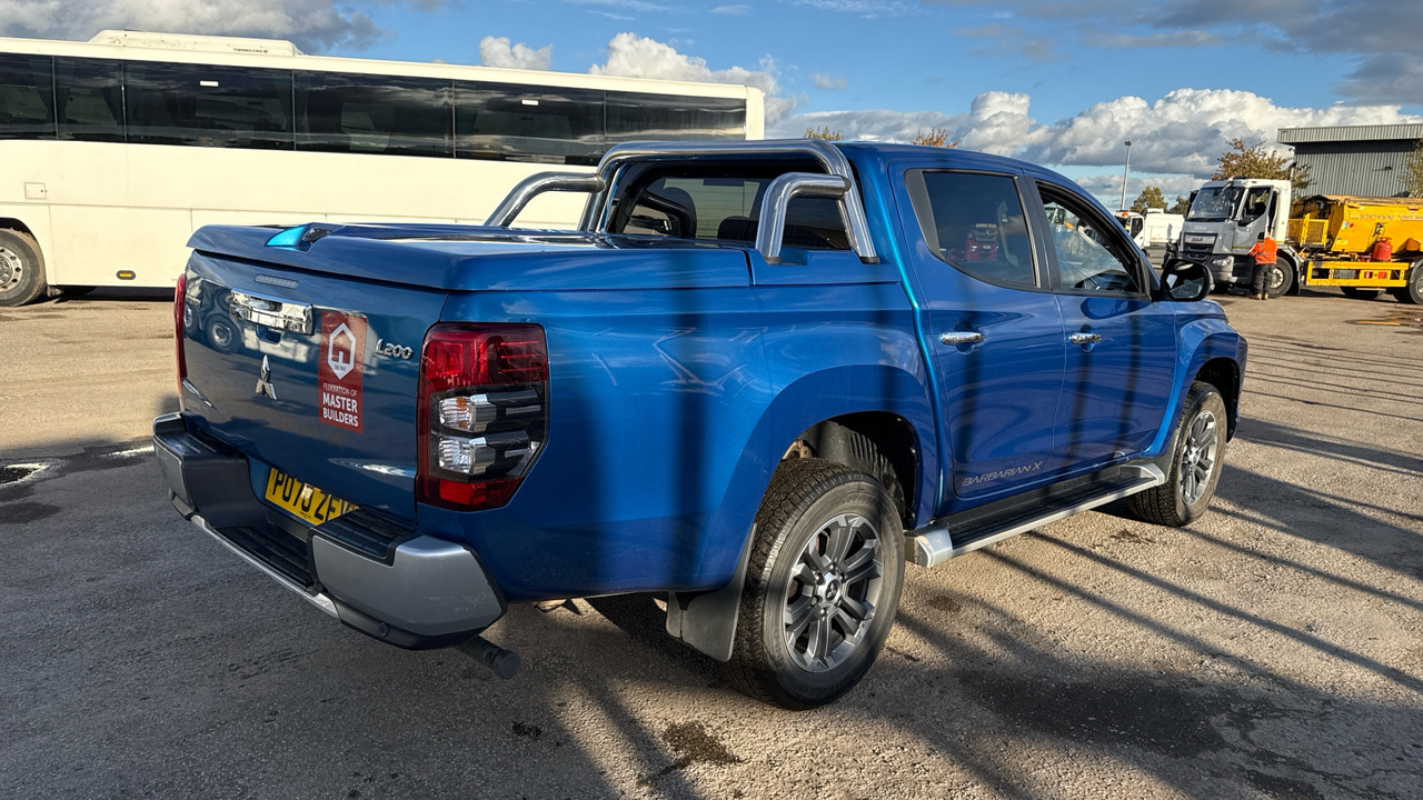 Mitsubishi L200 DI-D 2.3 Barbarian X 150PS - Пикап, Грузопассажирский фургон: фото 4 Mitsubishi L200 DI-D 2.3 Barbarian X 150PS - Пикап, Грузопассажирский фургон: фото 4