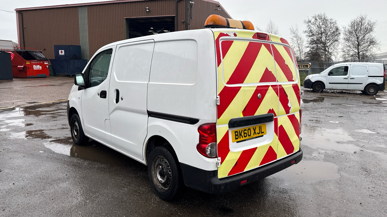 NISSAN NV 200 1.5 DCI SE - Легковой автомобиль: фото 3 NISSAN NV 200 1.5 DCI SE - Легковой автомобиль: фото 3