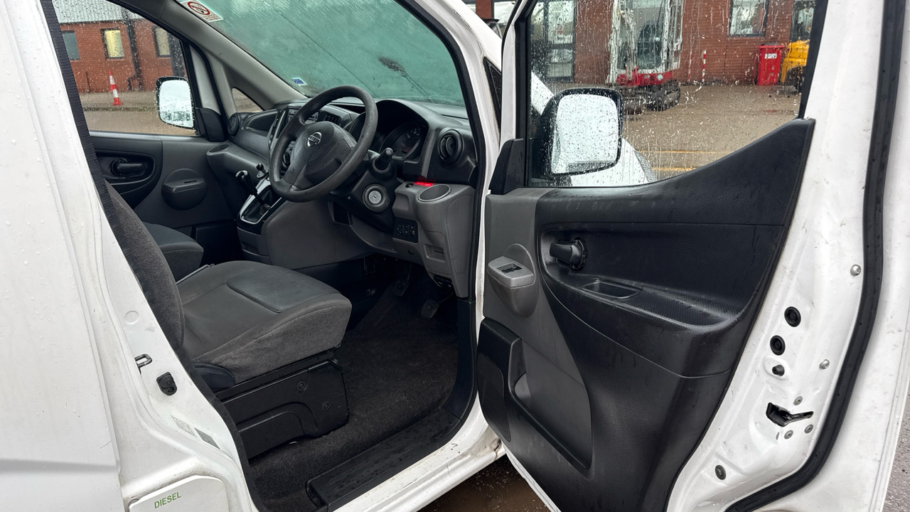 NISSAN NV 200 1.5 DCI SE - Легковой автомобиль: фото 5 NISSAN NV 200 1.5 DCI SE - Легковой автомобиль: фото 5