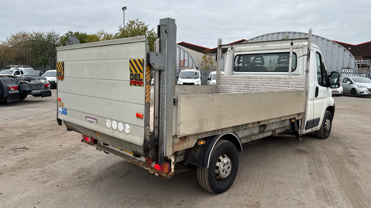 PEUGEOT BOXER 335 2.2 HDI 130PS - Малотоннажный бортовой грузовик: фото 4 PEUGEOT BOXER 335 2.2 HDI 130PS - Малотоннажный бортовой грузовик: фото 4
