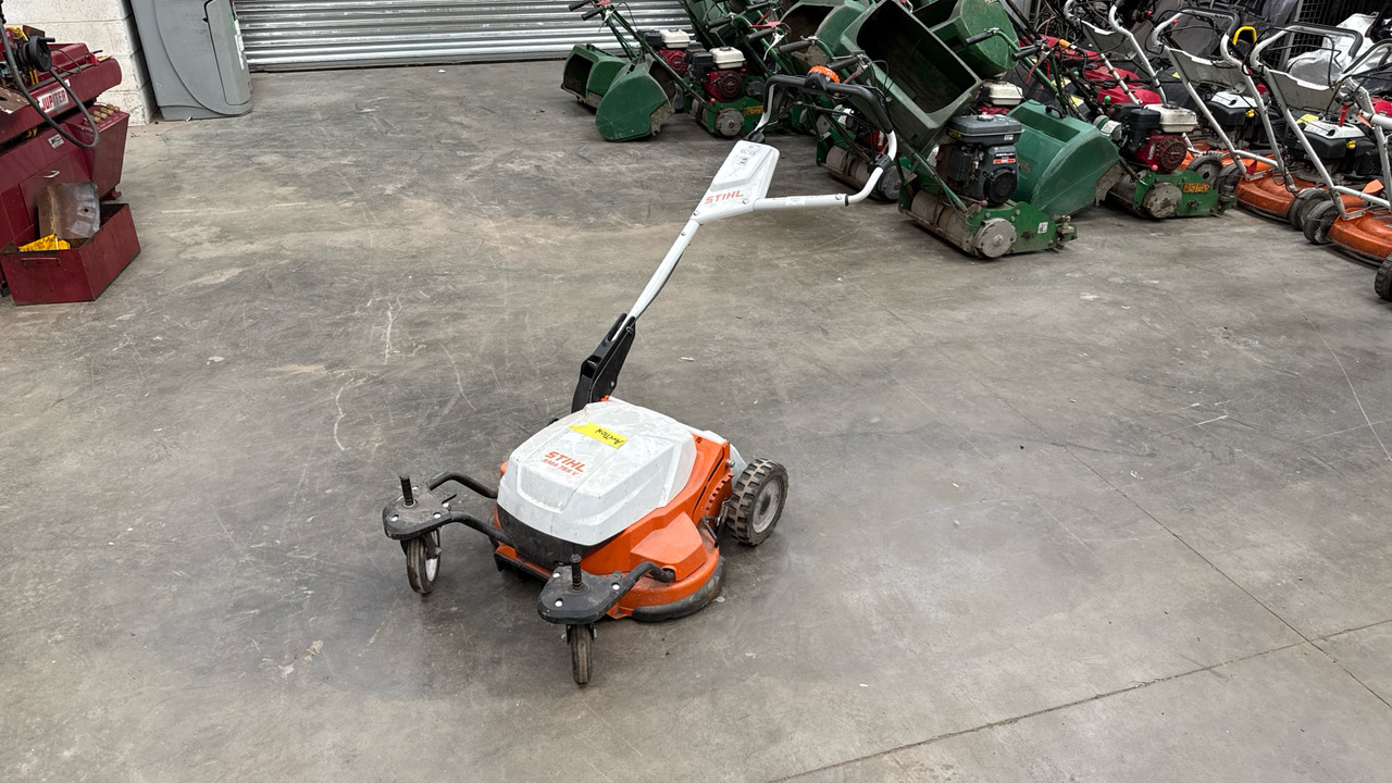 STIHL BR500 BACK PACK LEAF BLOWER - Строительное оборудование: фото 3 STIHL BR500 BACK PACK LEAF BLOWER - Строительное оборудование: фото 3
