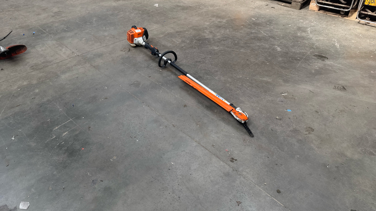 STIHL HL 941K LONG REACH HEDGE CUTTER - Строительное оборудование: фото 4 STIHL HL 941K LONG REACH HEDGE CUTTER - Строительное оборудование: фото 4