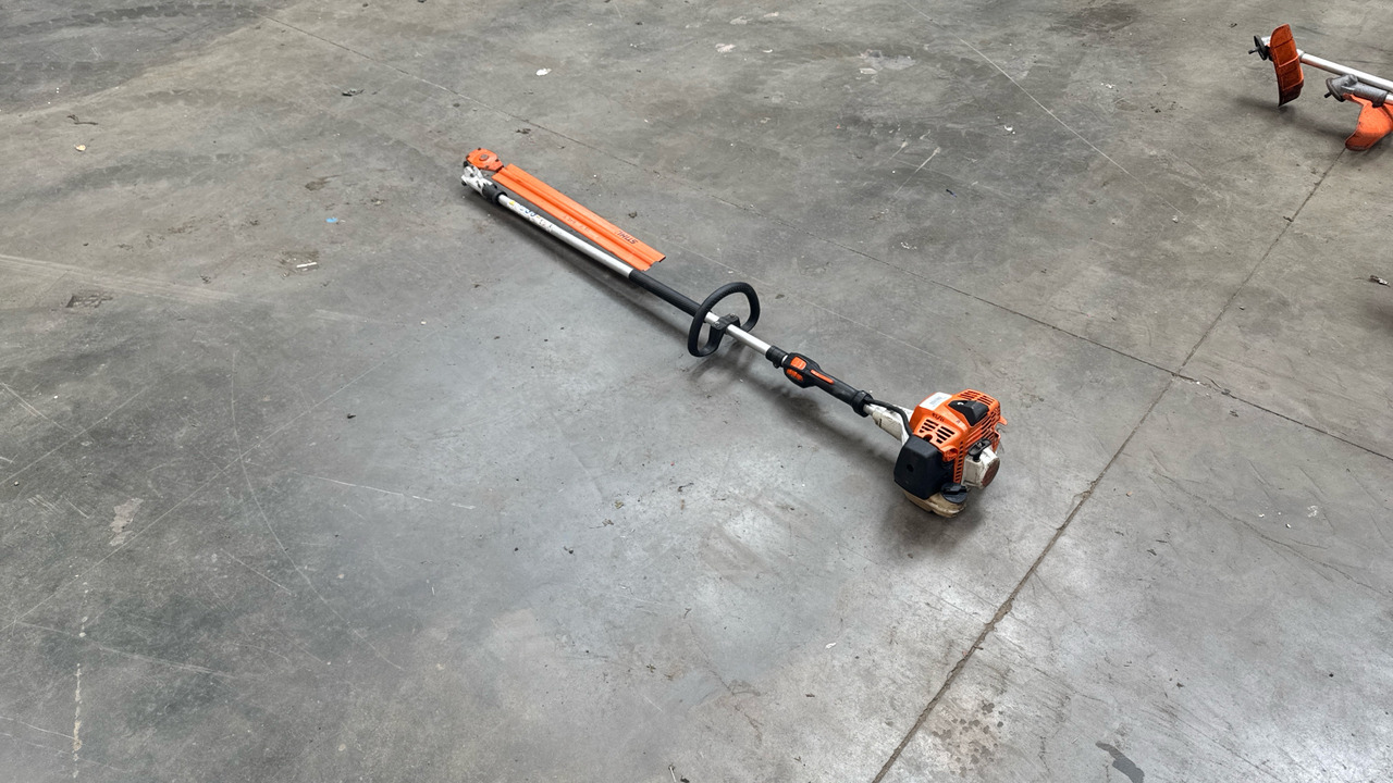STIHL HL 941K LONG REACH HEDGE CUTTER - Строительное оборудование: фото 2 STIHL HL 941K LONG REACH HEDGE CUTTER - Строительное оборудование: фото 2