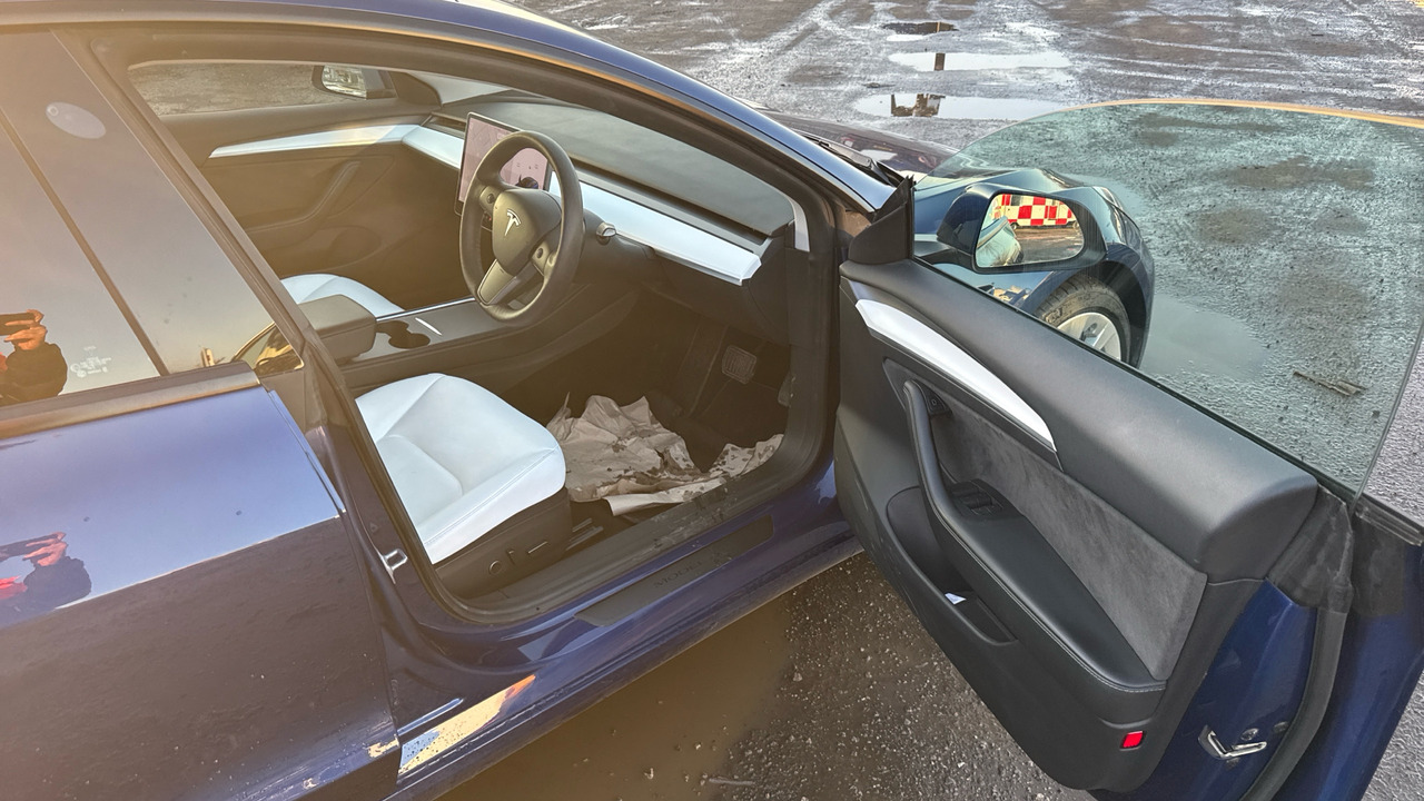 TESLA MODEL 3 LONG RANGE DUEL MOTOR - Седан: фото 5 TESLA MODEL 3 LONG RANGE DUEL MOTOR - Седан: фото 5