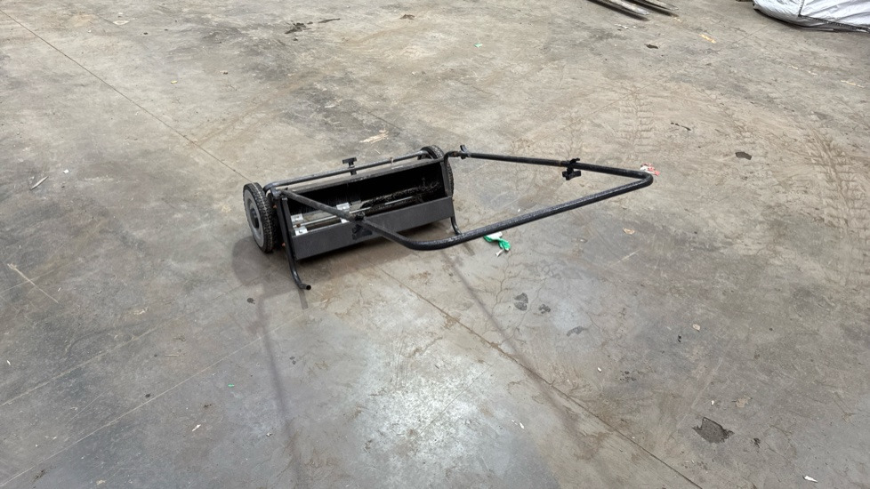 THE HANDY LAWN SWEEPER - Промышленная подметальная машина: фото 2 THE HANDY LAWN SWEEPER - Промышленная подметальная машина: фото 2