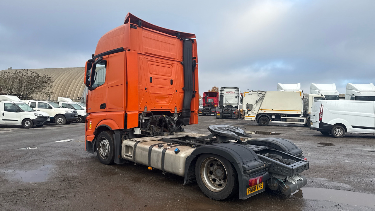 MERCEDES-BENZ ACTROS 1845 - Тягач: фото 3 MERCEDES-BENZ ACTROS 1845 - Тягач: фото 3