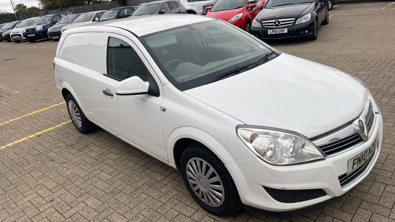 VAUXHALL ASTRA CLUB 1.7 CDTI - Легковой автомобиль: фото 1 VAUXHALL ASTRA CLUB 1.7 CDTI - Легковой автомобиль: фото 1