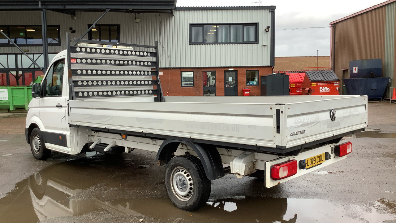 VOLKSWAGEN CRAFTER CR35 2.0 TDI 140PS STARTLINE - Малотоннажный бортовой грузовик: фото 3 VOLKSWAGEN CRAFTER CR35 2.0 TDI 140PS STARTLINE - Малотоннажный бортовой грузовик: фото 3