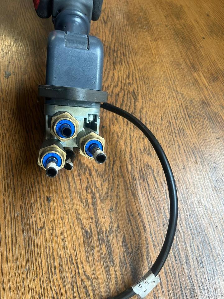 IVECO Stralis KNORR-BREMSE Bremsventil Handbremsventil DPM90EY - Тормозной клапан для Грузовиков: фото 5 IVECO Stralis KNORR-BREMSE Bremsventil Handbremsventil DPM90EY - Тормозной клапан для Грузовиков: фото 5