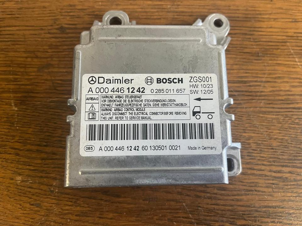 Mercedes Actros MP4 Elektronik ZGS Steuergerät A0004461242 - Блок управления для Грузовиков: фото 3 Mercedes Actros MP4 Elektronik ZGS Steuergerät A0004461242 - Блок управления для Грузовиков: фото 3