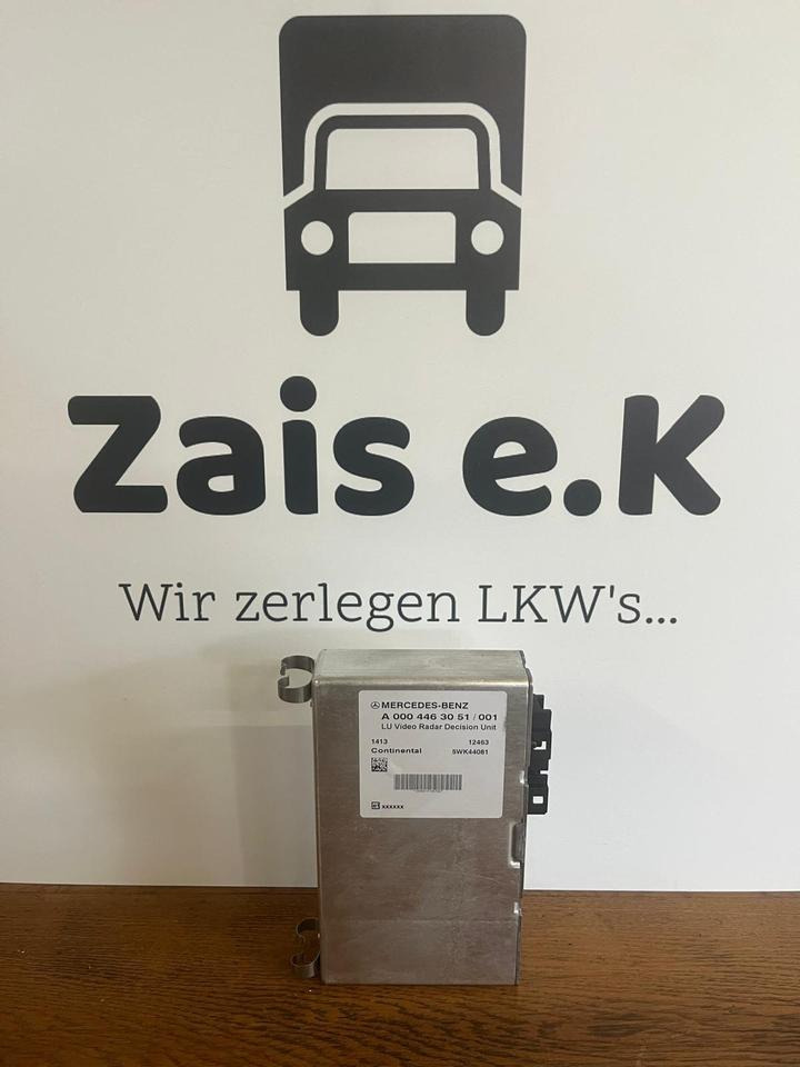 Mercedes Actros MP4 LU Video Radar Decision Unit A0004463051 - Система навигации для Грузовиков: фото 1 Mercedes Actros MP4 LU Video Radar Decision Unit A0004463051 - Система навигации для Грузовиков: фото 1
