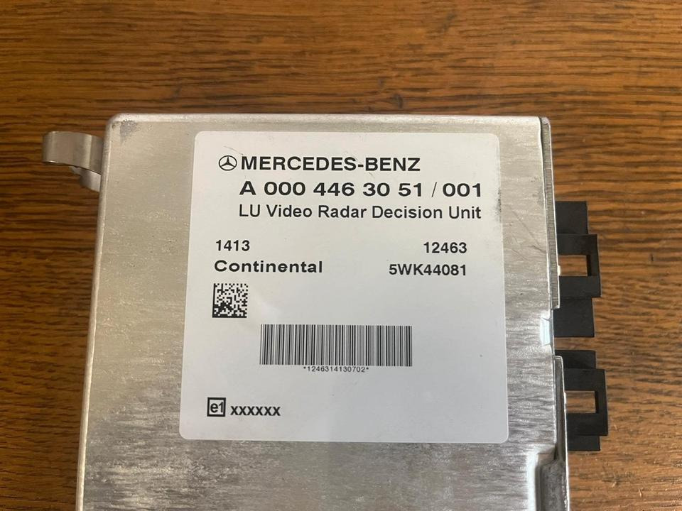 Mercedes Actros MP4 LU Video Radar Decision Unit A0004463051 - Система навигации для Грузовиков: фото 2 Mercedes Actros MP4 LU Video Radar Decision Unit A0004463051 - Система навигации для Грузовиков: фото 2