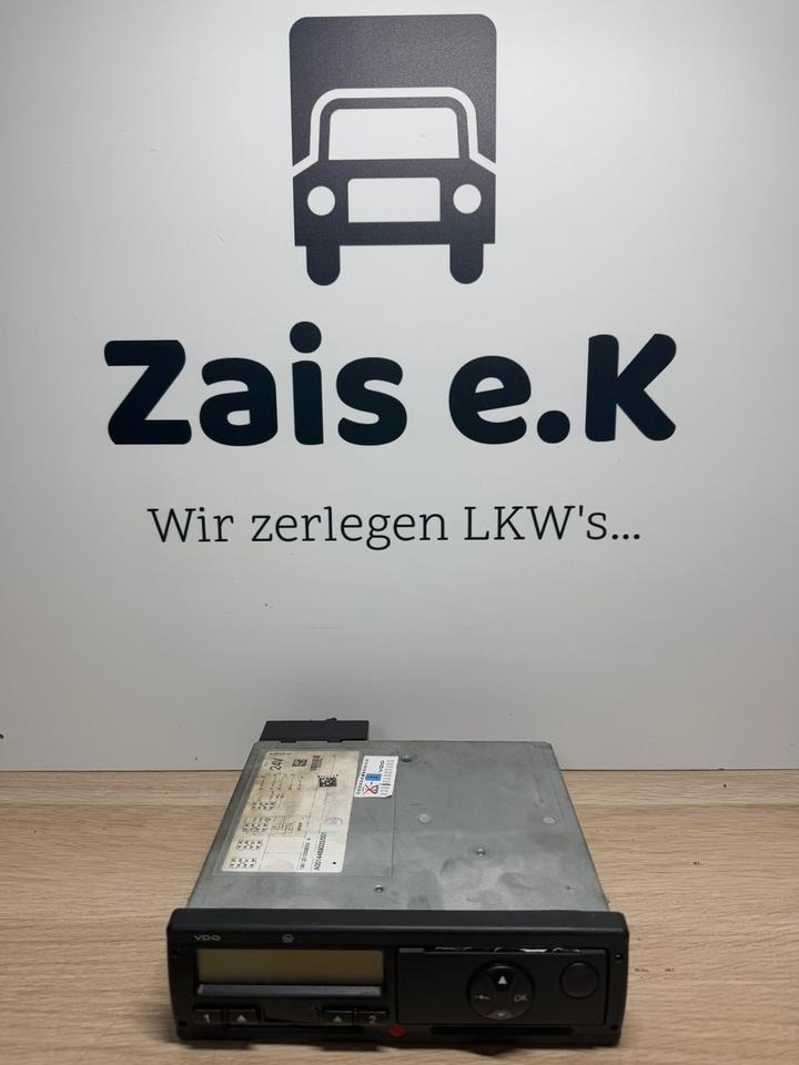 Mercedes Benz Actros MP4 VDO Tachograph A0014469033 - Тахограф: фото 1 Mercedes Benz Actros MP4 VDO Tachograph A0014469033 - Тахограф: фото 1