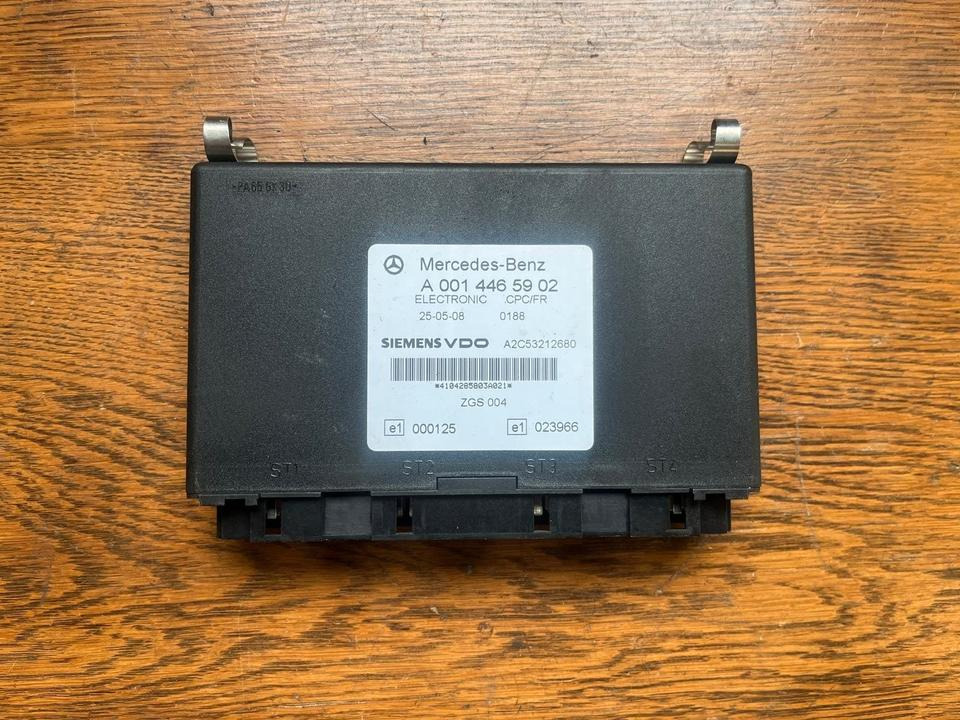 Mercedes Siemens VDO Electronic CPC/FR Steuergerät A0014465902 - Блок управления для Грузовиков: фото 1 Mercedes Siemens VDO Electronic CPC/FR Steuergerät A0014465902 - Блок управления для Грузовиков: фото 1
