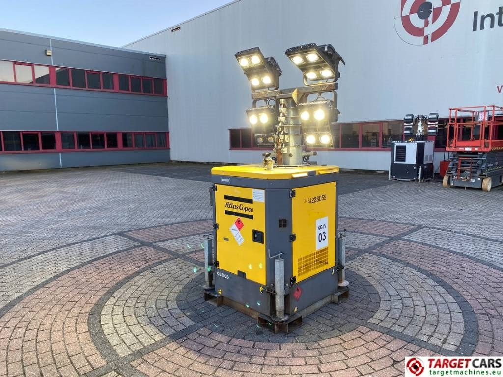 Atlas Copco QLB60 Tower Light 4x350W Led - Осветительная мачта: фото 4 Atlas Copco QLB60 Tower Light 4x350W Led - Осветительная мачта: фото 4