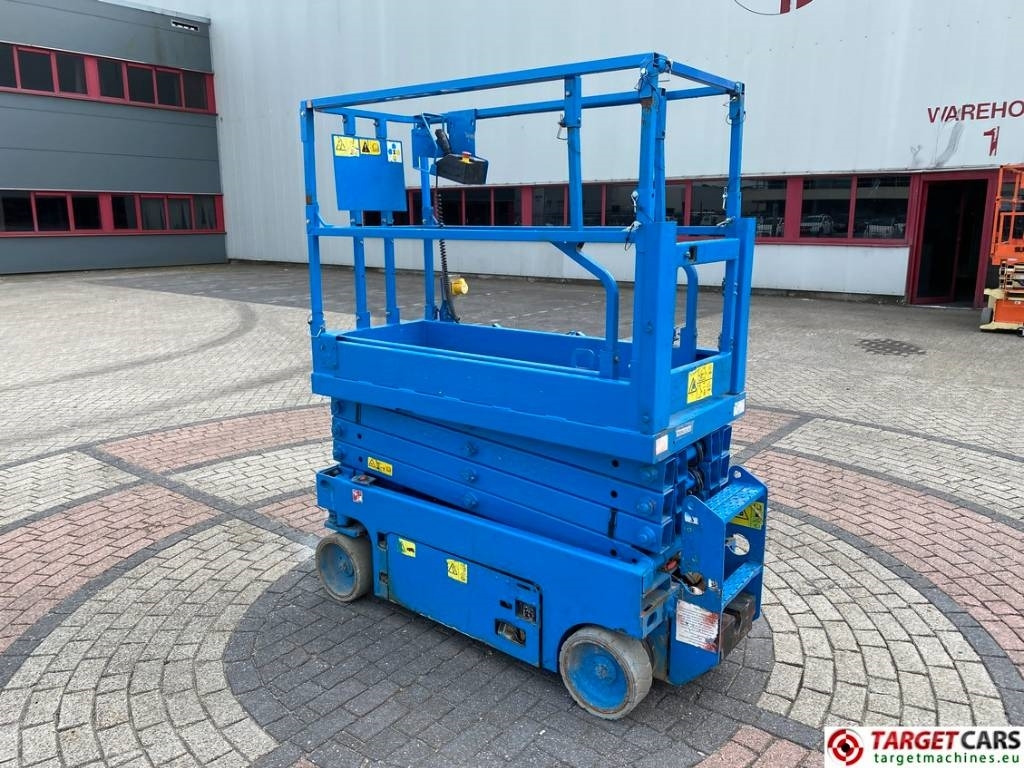 Genie GS-1932 Electric Scissor Work Lift 779cm - Ножничный подъемник: фото 4 Genie GS-1932 Electric Scissor Work Lift 779cm - Ножничный подъемник: фото 4