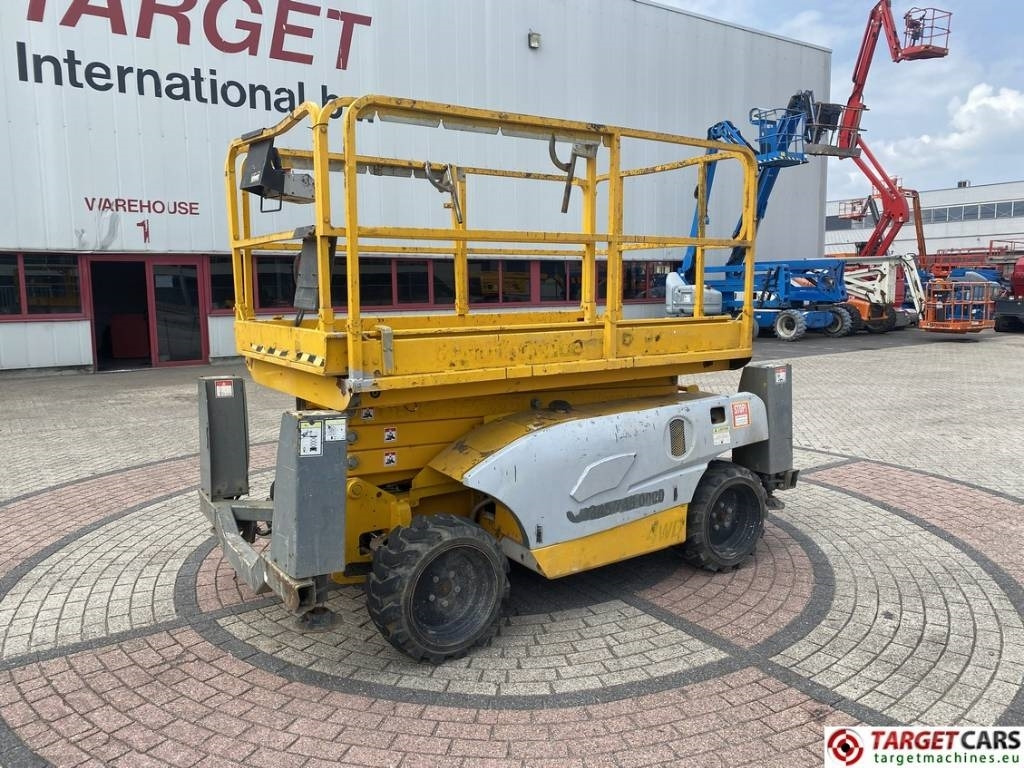 Haulotte Compact 10DX Diesel 4x4 Scissor 1015cm DEFECT - Ножничный подъемник: фото 1 Haulotte Compact 10DX Diesel 4x4 Scissor 1015cm DEFECT - Ножничный подъемник: фото 1