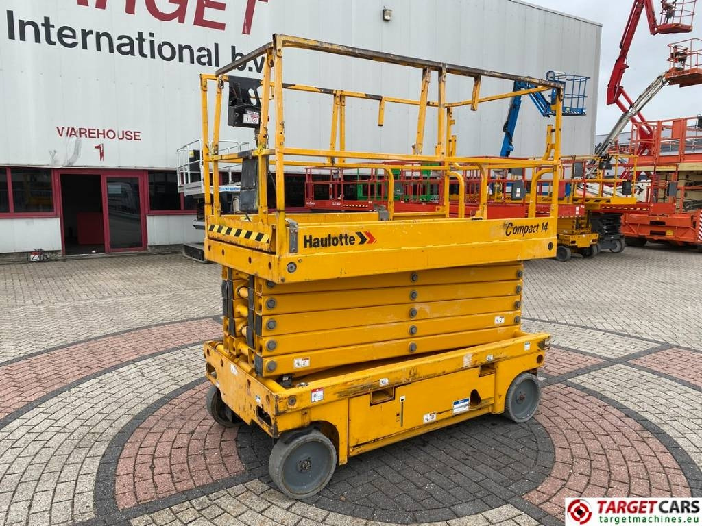 Haulotte Compact 14 Electric Scissor Work Lift 1385cm - Ножничный подъемник: фото 1 Haulotte Compact 14 Electric Scissor Work Lift 1385cm - Ножничный подъемник: фото 1