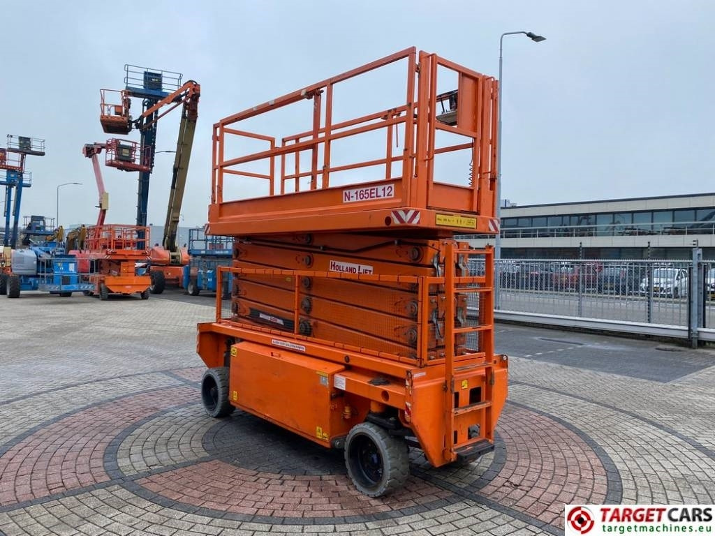 Holland Lift CombiStar N165EL12 Electric Scissor WorkLift 18.5M - Ножничный подъемник: фото 2 Holland Lift CombiStar N165EL12 Electric Scissor WorkLift 18.5M - Ножничный подъемник: фото 2