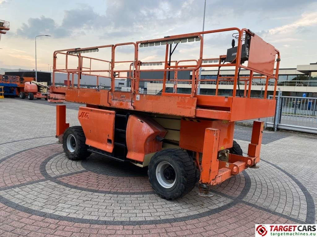 JLG 3394RT Diesel 4x4 Scissor Work Lift 1206cm  - Ножничный подъемник: фото 2 JLG 3394RT Diesel 4x4 Scissor Work Lift 1206cm  - Ножничный подъемник: фото 2