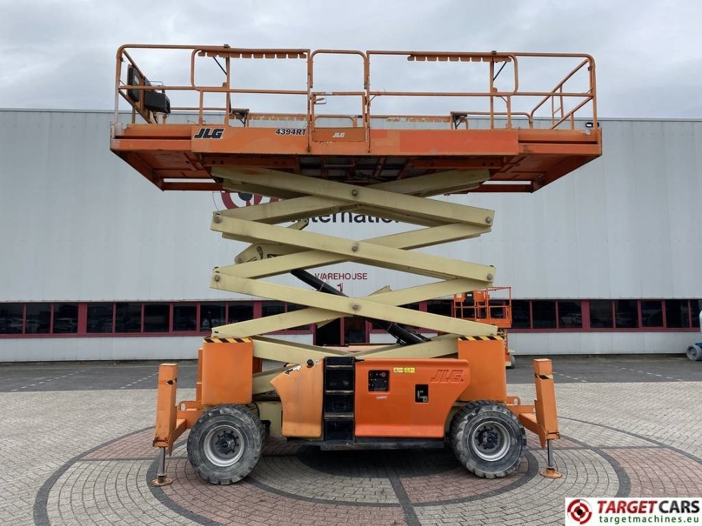 JLG 4394RT Diesel 4x4 Scissor Work Lift 1511cm - Ножничный подъемник: фото 5 JLG 4394RT Diesel 4x4 Scissor Work Lift 1511cm - Ножничный подъемник: фото 5