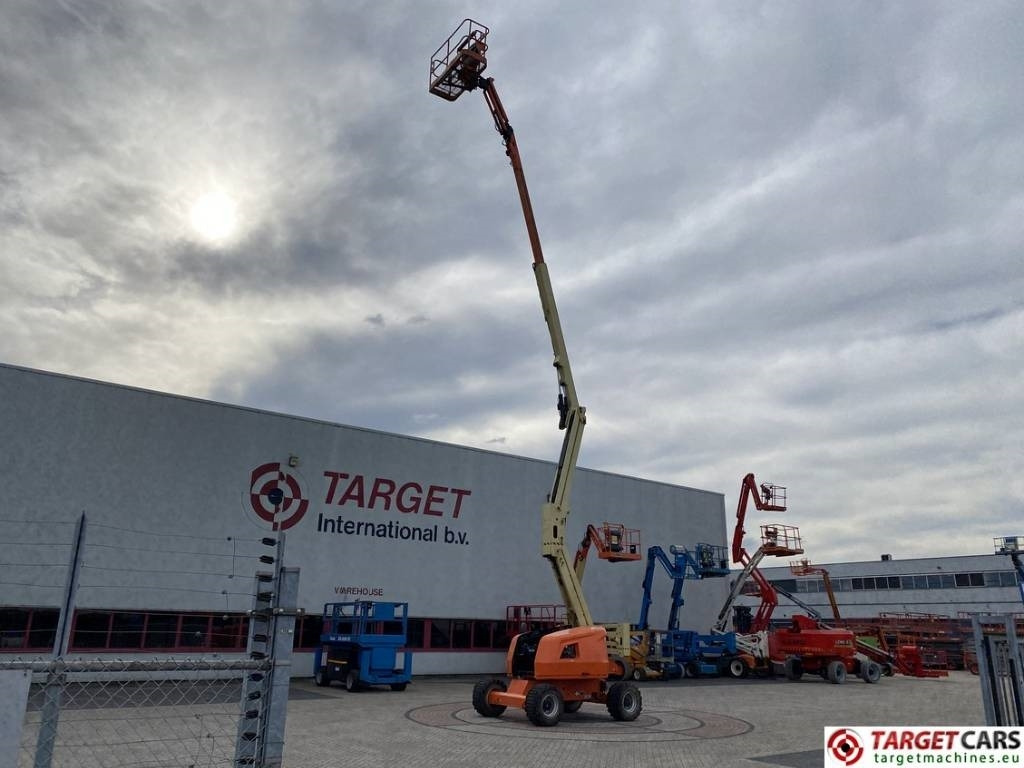 JLG 520AJ Articulated 4x4 Diesel Boom Work Lift 1800cm  - Коленчатый подъемник: фото 5 JLG 520AJ Articulated 4x4 Diesel Boom Work Lift 1800cm  - Коленчатый подъемник: фото 5