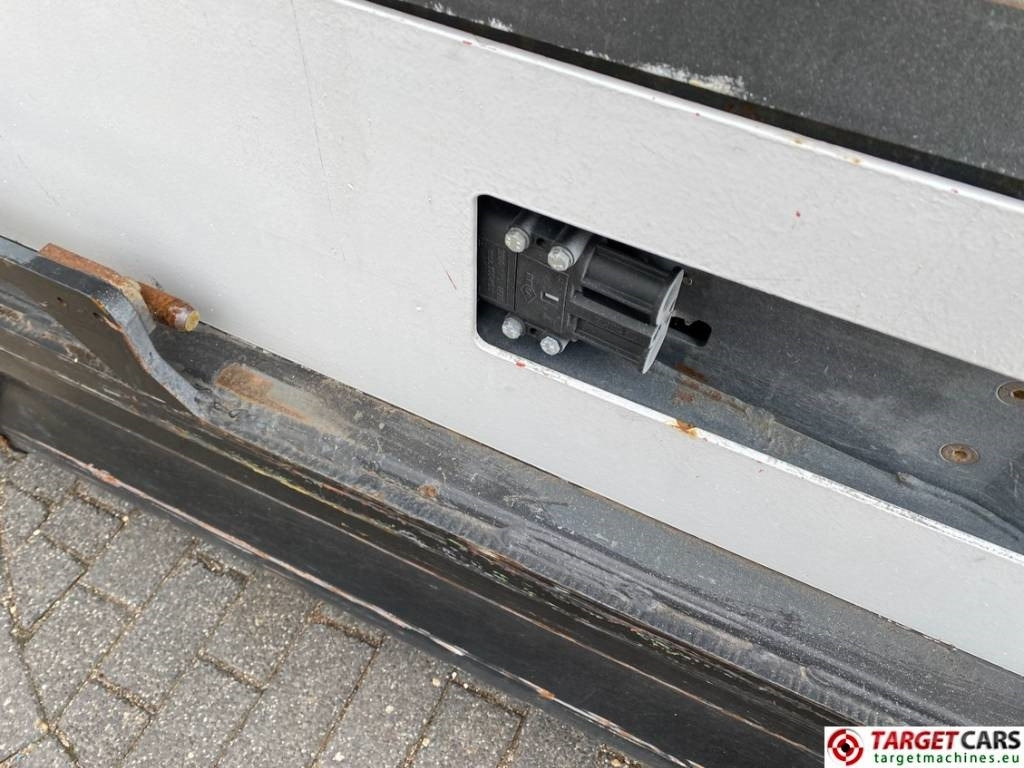 Коммунальный трактор Linde P250 Tow Tug Truck Tractor Electric 80V Max 25T: фото 13 Коммунальный трактор Linde P250 Tow Tug Truck Tractor Electric 80V Max 25T: фото 13