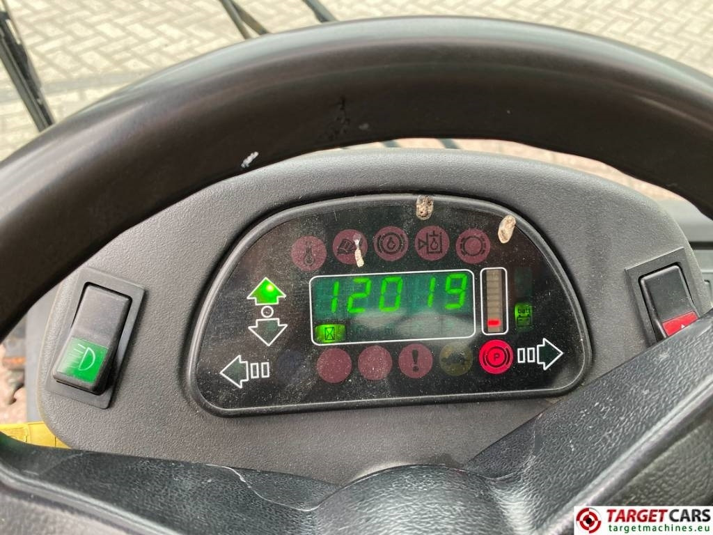 Коммунальный трактор Linde P250 Tow Tug Truck Tractor Electric 80V Max 25T: фото 10 Коммунальный трактор Linde P250 Tow Tug Truck Tractor Electric 80V Max 25T: фото 10