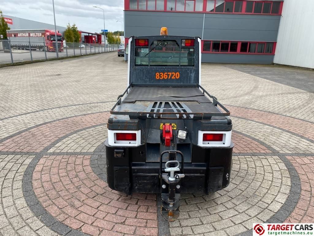 Коммунальный трактор Linde P250 Tow Tug Truck Tractor Electric 80V Max 25T: фото 18 Коммунальный трактор Linde P250 Tow Tug Truck Tractor Electric 80V Max 25T: фото 18