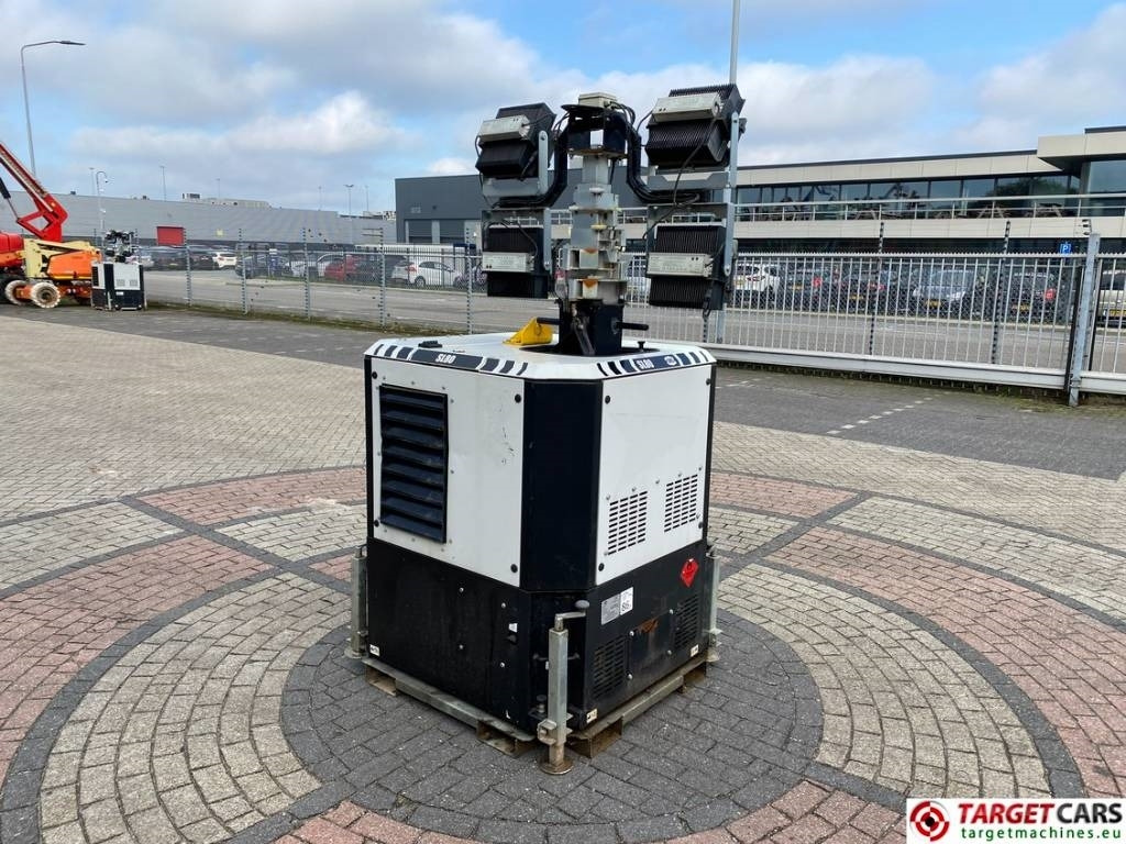 SMC SL80 Tower Light SL80K 4x300W Led - Осветительная мачта: фото 2 SMC SL80 Tower Light SL80K 4x300W Led - Осветительная мачта: фото 2