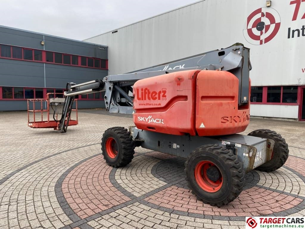 SkyJack SJ63AJ Articulated 4x4 Diesel Boom WorkLIft 2136cm - Коленчатый подъемник: фото 4 SkyJack SJ63AJ Articulated 4x4 Diesel Boom WorkLIft 2136cm - Коленчатый подъемник: фото 4