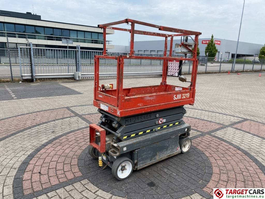 SkyJack SJIII-3219 Electric 3219 Scissor Work Lift 780cm - Ножничный подъемник: фото 3 SkyJack SJIII-3219 Electric 3219 Scissor Work Lift 780cm - Ножничный подъемник: фото 3