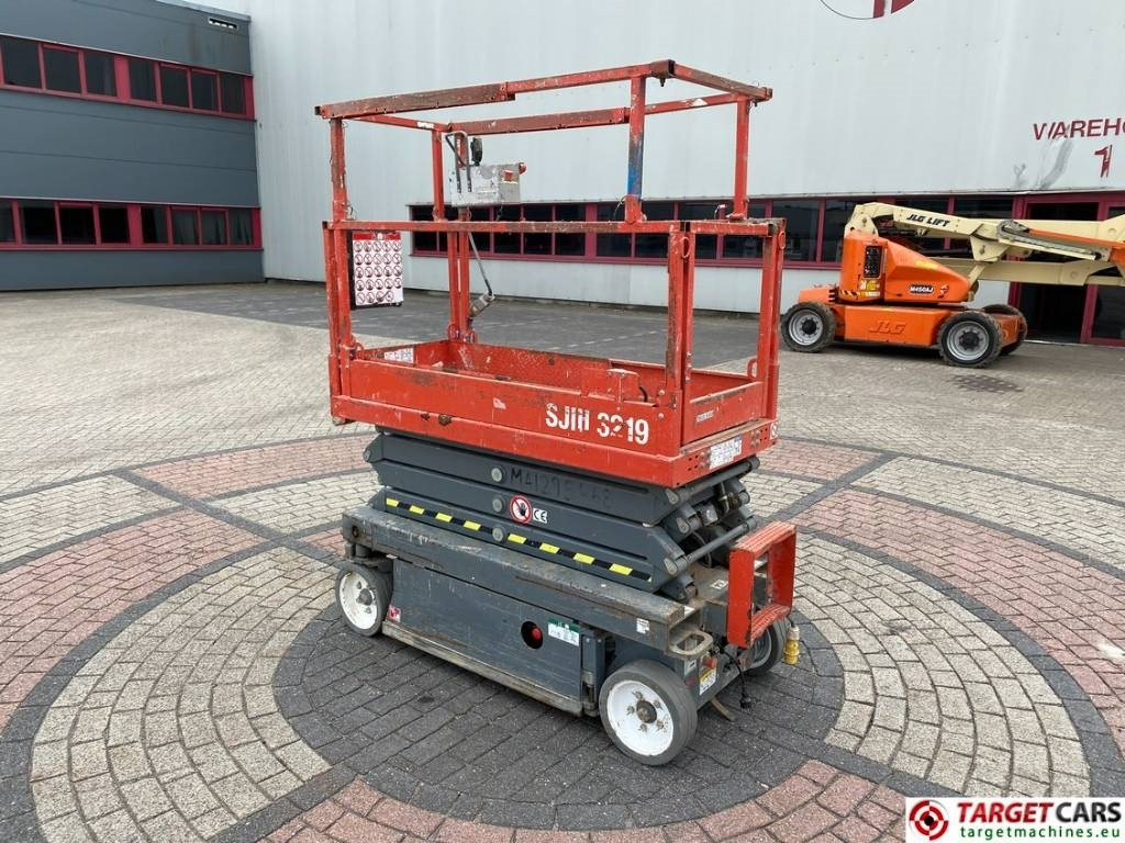 SkyJack SJIII-3219 Electric 3219 Scissor Work Lift 780cm - Ножничный подъемник: фото 4 SkyJack SJIII-3219 Electric 3219 Scissor Work Lift 780cm - Ножничный подъемник: фото 4