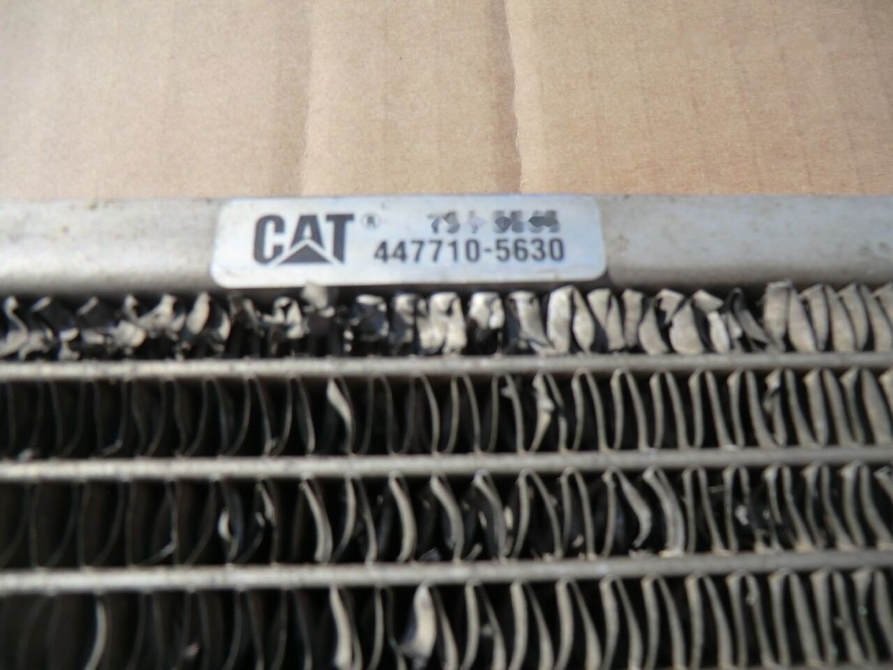 Caterpillar 319C NL KGL00643 - Конденсатор для Экскаваторов: фото 3 Caterpillar 319C NL KGL00643 - Конденсатор для Экскаваторов: фото 3