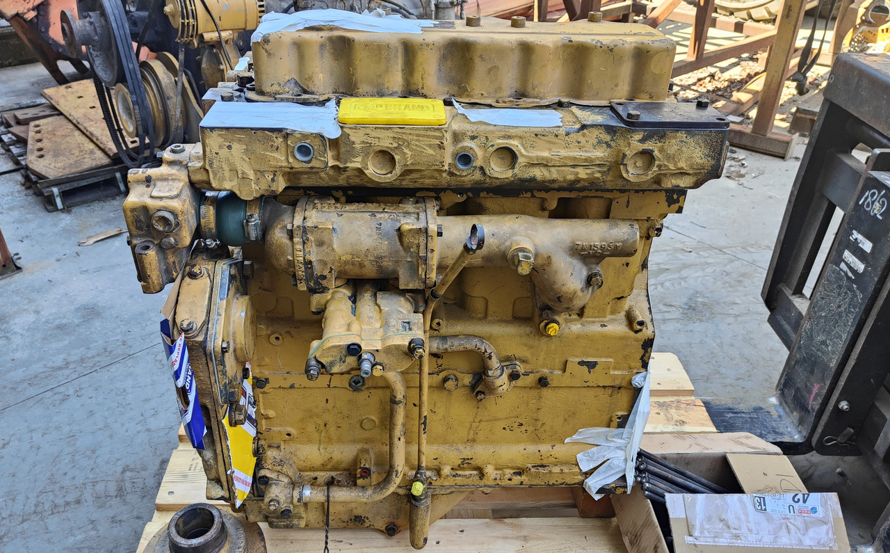Caterpillar 3304 DI - Двигатель и запчасти для Строительной техники: фото 1 Caterpillar 3304 DI - Двигатель и запчасти для Строительной техники: фото 1